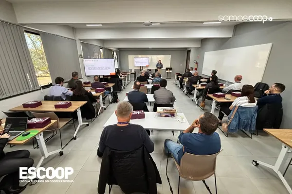Escoop é referência nacional em curso para Conselheiros do Sicredi 