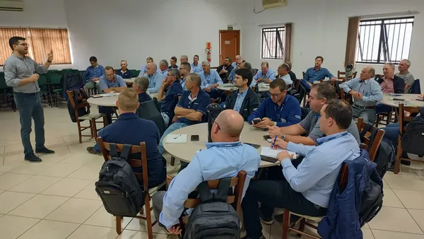 Escoop capacita conselheiros da Coopermil em governança e liderança 