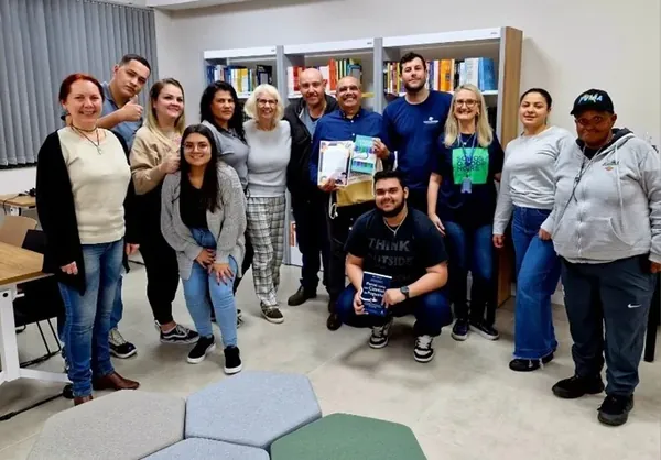 ESCOOP promove oficina “Biblioteca Virtual da Pearson” para alunos do curso superior de Tecnologia em Gestão de Cooperativas
