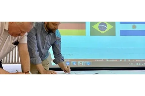 Escoop promove atividades de integração com comitiva alemã
