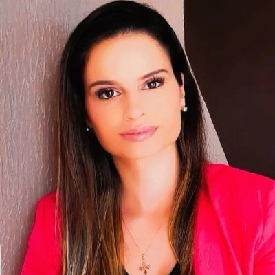 Daniele Weber da Silva Leal